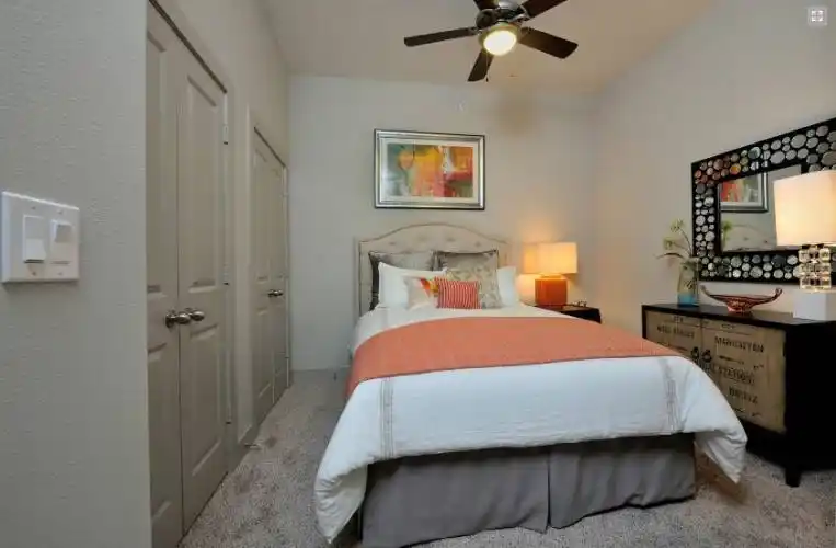 Rental by Apartment Wolf | Ashton on West Dallas | 1616 W Dallas St, Houston, TX 77019 | apartmentwolf.com