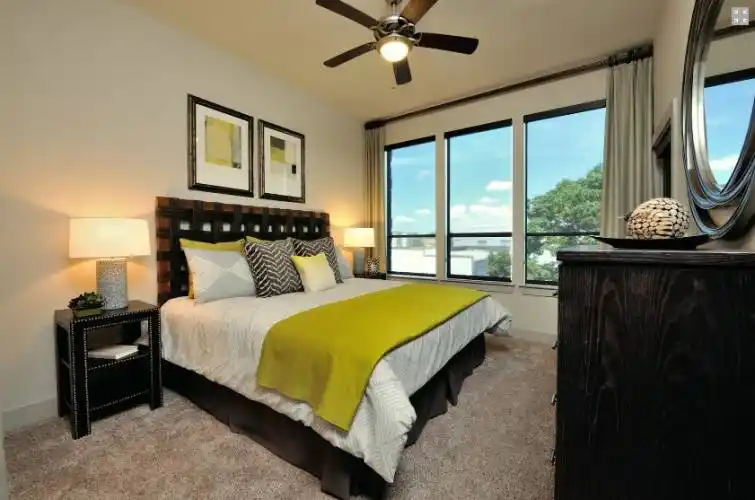 Rental by Apartment Wolf | Ashton on West Dallas | 1616 W Dallas St, Houston, TX 77019 | apartmentwolf.com