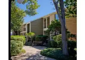 Rental by Apartment Wolf | Oaks Of Ashford Point | 4040 Synott Rd, Houston, TX 77082 | apartmentwolf.com