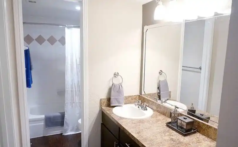 Rental by Apartment Wolf | Lakeside Apartment Homes | 9600 Golf Lakes Trl, Dallas, TX 75231 | apartmentwolf.com