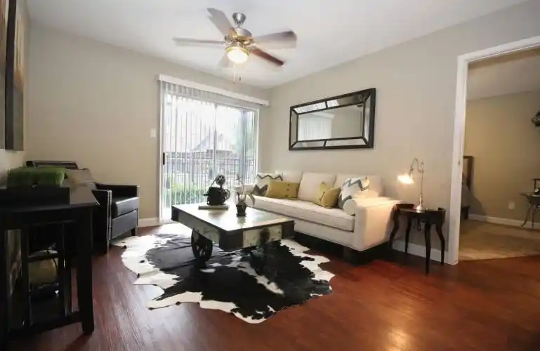 Rental by Apartment Wolf | Monarch Medical Center | 8380 El Mundo St, Houston, TX 77054 | apartmentwolf.com