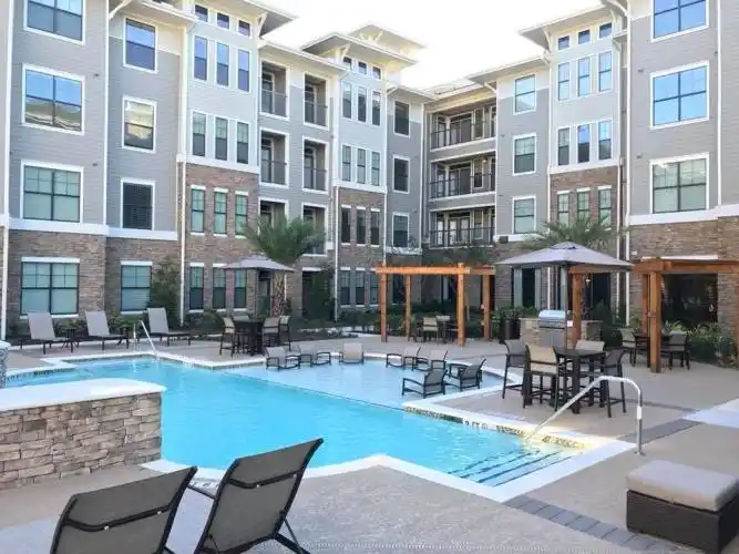 Rental by Apartment Wolf | Beacon at Buffalo Pointe | 10301 Buffalo Speedway, Houston, TX 77054 | apartmentwolf.com