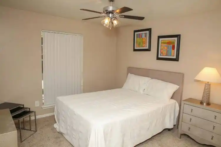 Rental by Apartment Wolf | Carrington Court Apartments | 7900 Westheimer Rd, Houston, TX 77063 | apartmentwolf.com