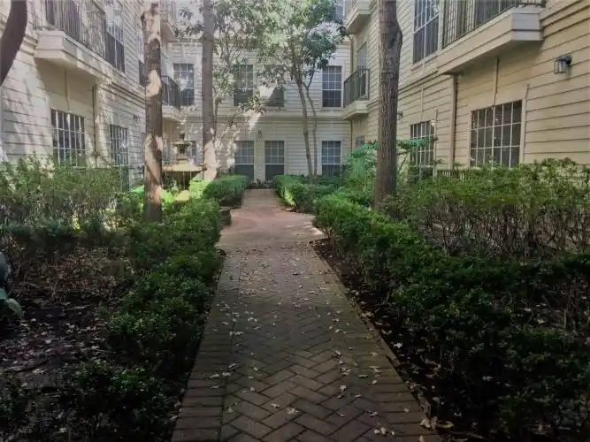 Rental by Apartment Wolf | Plaza At River Oaks | 1920 W Gray St, Houston, TX 77019 | apartmentwolf.com