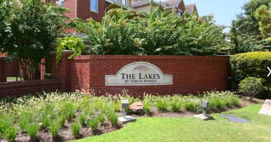 Rental by Apartment Wolf | The Lakes at Cinco Ranch | 2855 Commercial Center Blvd, Katy, TX 77494 | apartmentwolf.com