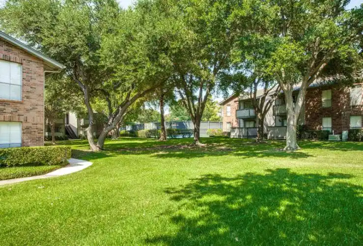 Rental by Apartment Wolf | The Village Green | 5350 Amesbury Dr, Dallas, TX 75206 | apartmentwolf.com