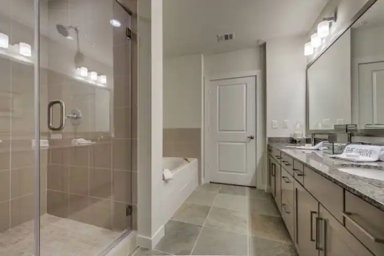 Rental by Apartment Wolf | The Grove at Wilcrest | 11070 Katy Fwy, Houston, TX 77043 | apartmentwolf.com