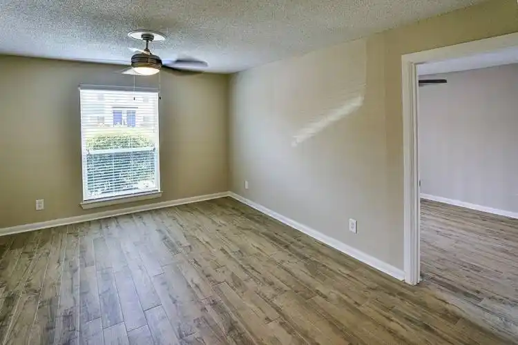 Rental by Apartment Wolf | Northpoint Square | 220 Northpoint Dr, Houston, TX 77060 | apartmentwolf.com