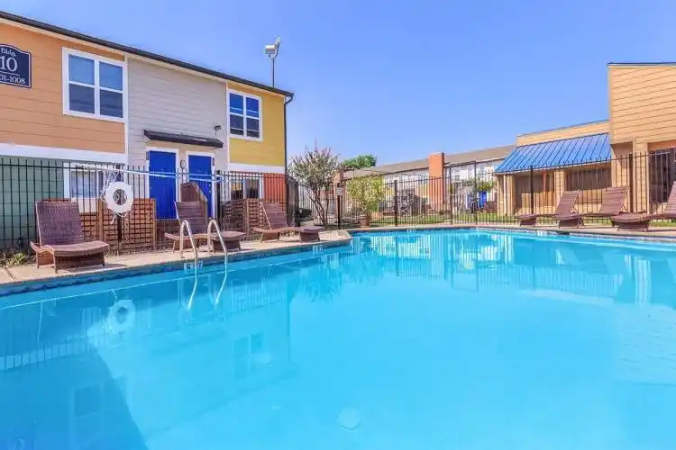 Rental by Apartment Wolf | Northpoint Square | 220 Northpoint Dr, Houston, TX 77060 | apartmentwolf.com