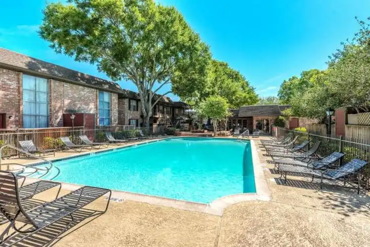 Rental by Apartment Wolf | Briarwest | 1950 Winrock Blvd, Houston, TX 77057 | apartmentwolf.com