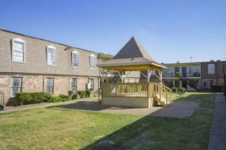 Rental by Apartment Wolf | Valencia Grove Apartments | 11710 Algonquin Dr, Houston, TX 77089 | apartmentwolf.com