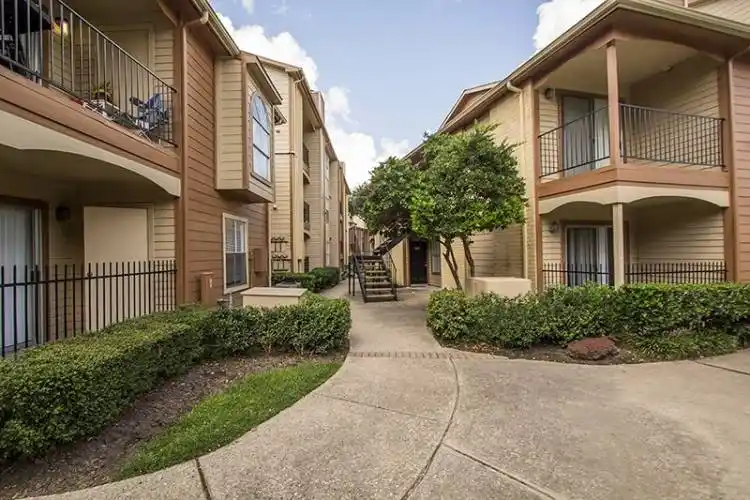 Rental by Apartment Wolf | Mira Bella | 22921 Imperial Valley Dr, Houston, TX 77073 | apartmentwolf.com