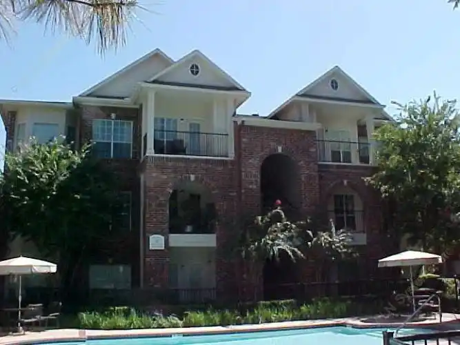 Rental by Apartment Wolf | Post Oak Park | 1919 Post Oak Park Dr, Houston, TX 77027 | apartmentwolf.com