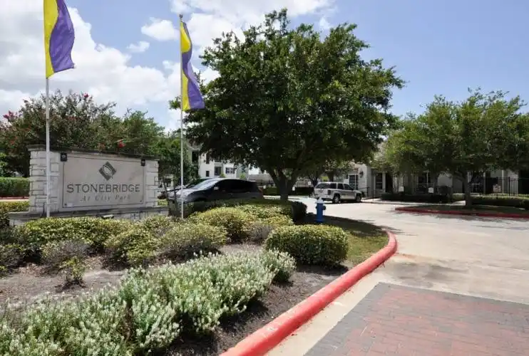 Rental by Apartment Wolf | Stonebridge at City Park | 11800 City Park Central Ln, Houston, TX 77047 | apartmentwolf.com