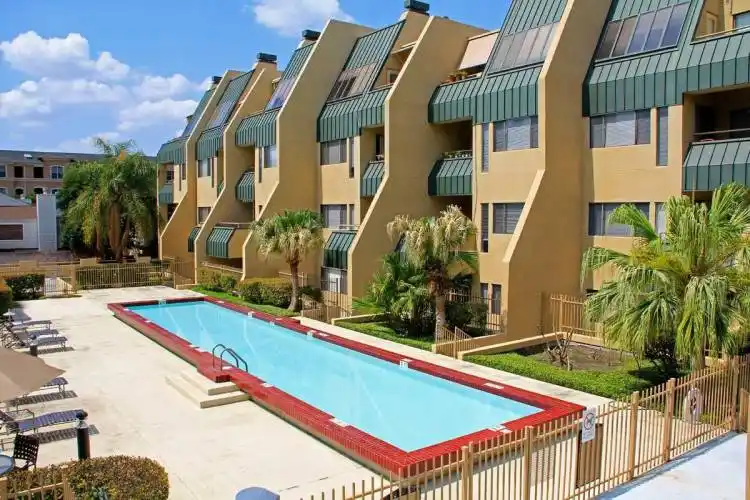 Rental by Apartment Wolf | Augusta Court | 1819 Augusta Dr, Houston, TX 77057 | apartmentwolf.com