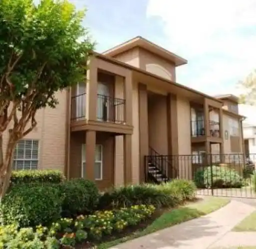 Rental by Apartment Wolf | Gables at Richmond Apartments | 3400 Ocee St, Houston, TX 77063 | apartmentwolf.com