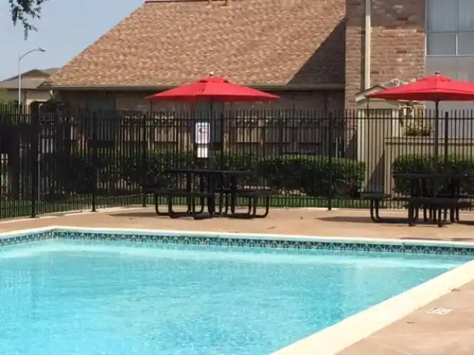 Rental by Apartment Wolf | Summervale Apartments | 9221 Pagewood Ln, Houston, TX 77063 | apartmentwolf.com