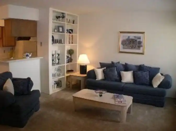 Rental by Apartment Wolf | Summervale Apartments | 9221 Pagewood Ln, Houston, TX 77063 | apartmentwolf.com