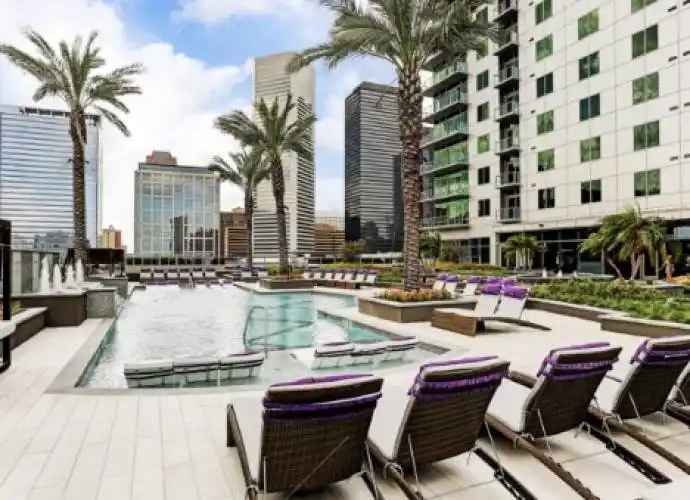 Rental by Apartment Wolf | Catalyst Houston | 1475 Texas St, Houston, TX 77002 | apartmentwolf.com