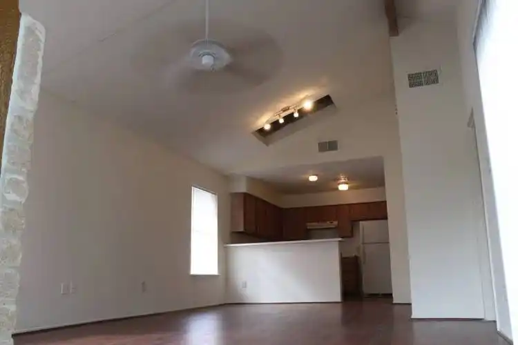 Rental by Apartment Wolf | Sunswept Townhomes | 12247 Sunset Meadow Ln, Houston, TX 77035 | apartmentwolf.com