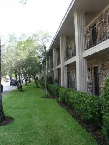 Rental by Apartment Wolf | Memorial City | 872 Bettina Ct, Houston, TX 77024 | apartmentwolf.com