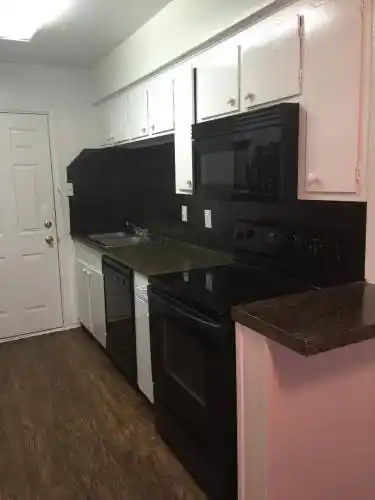 Rental by Apartment Wolf | Monticello Square | 5312 Clarewood Dr, Houston, TX 77081 | apartmentwolf.com