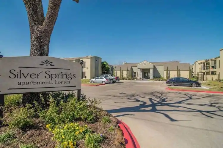 Rental by Apartment Wolf | Silver Springs Apartments | 5022 S Willow Dr, Houston, TX 77035 | apartmentwolf.com