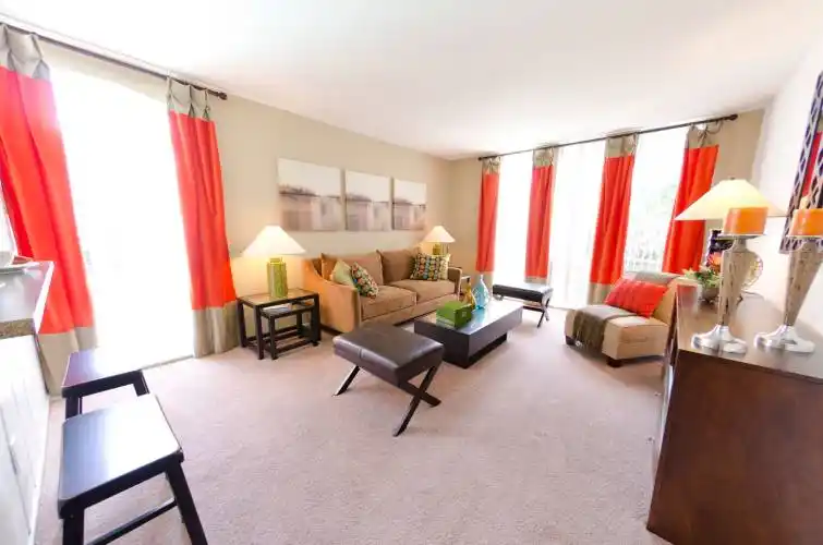 Rental by Apartment Wolf | Towne Plaza | 4655 Wild Indigo St, Houston, TX 77027 | apartmentwolf.com