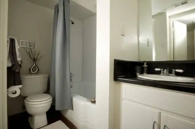 Rental by Apartment Wolf | Memorial Towers | 5400 Memorial Dr, Houston, TX 77007 | apartmentwolf.com