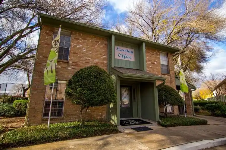 Rental by Apartment Wolf | San Augustine Apartments & Townhomes | 1516 E Sam Houston Pky S, Pasadena, TX 77503 | apartmentwolf.com