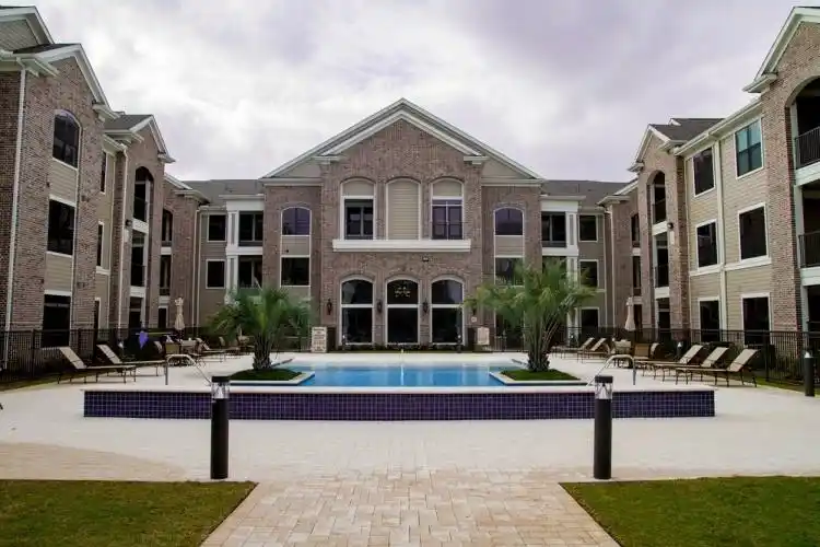 Rental by Apartment Wolf | The Fordham at Baywood | 5353 Space Center Blvd, Pasadena, TX 77505 | apartmentwolf.com