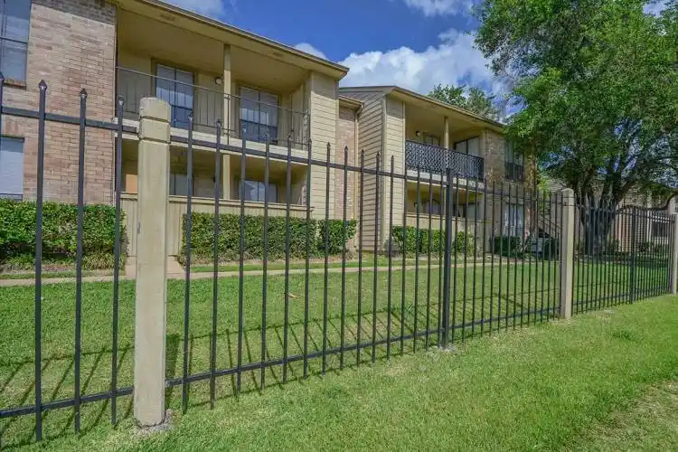 Rental by Apartment Wolf | Bear Creek Crossing | 5535 Timber Creek Pl Dr, Houston, TX 77084 | apartmentwolf.com