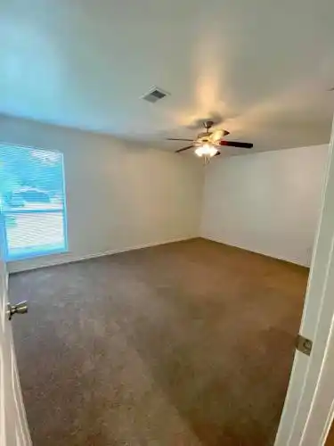 Rental by Apartment Wolf | Ashley Crest | 11900 Barwood Bend Dr, Houston, TX 77065 | apartmentwolf.com