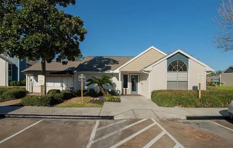 Rental by Apartment Wolf | Whispering Winds | 2902 Whispering Winds Dr, Pearland, TX 77581 | apartmentwolf.com