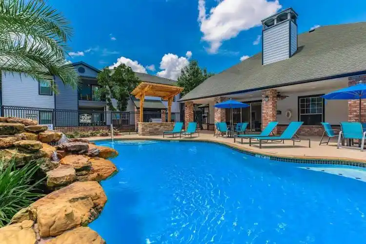 Rental by Apartment Wolf | Fall Creek Square | 15116 Mesa Dr, Humble, TX 77396 | apartmentwolf.com