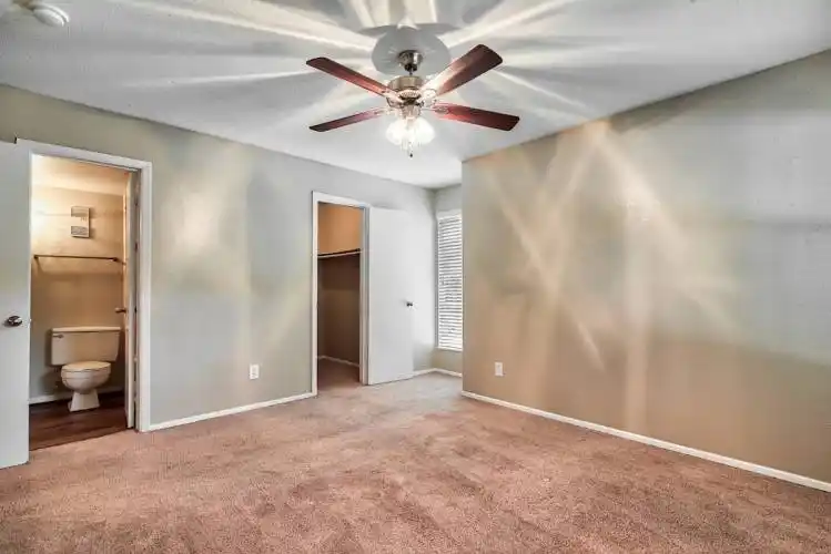 Rental by Apartment Wolf | Applewood Village | 4500 Cypresswood Dr, Spring, TX 77379 | apartmentwolf.com