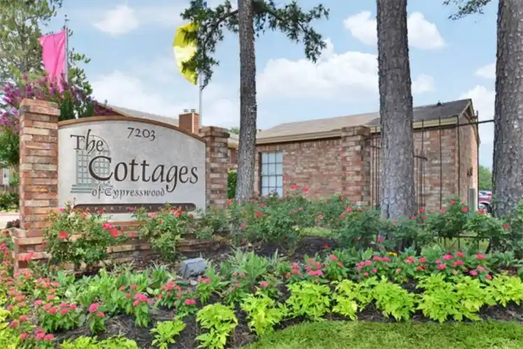 Rental by Apartment Wolf | Cottages of Cypresswood | 7203 Oakwood Glen Blvd, Spring, TX 77379 | apartmentwolf.com