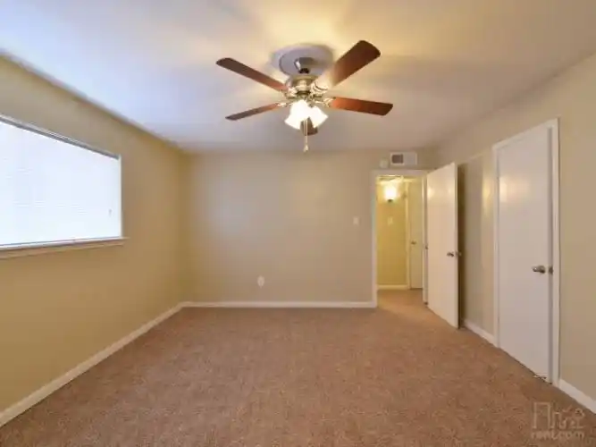 Rental by Apartment Wolf | Aero on Upper Bay Apartments | 18290 Upper Bay Rd, Houston, TX 77058 | apartmentwolf.com