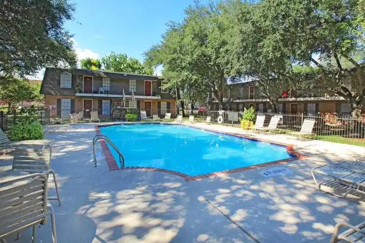 Rental by Apartment Wolf | The Riviera at Clear Lake | 16457 El Camino Real, Houston, TX 77062 | apartmentwolf.com