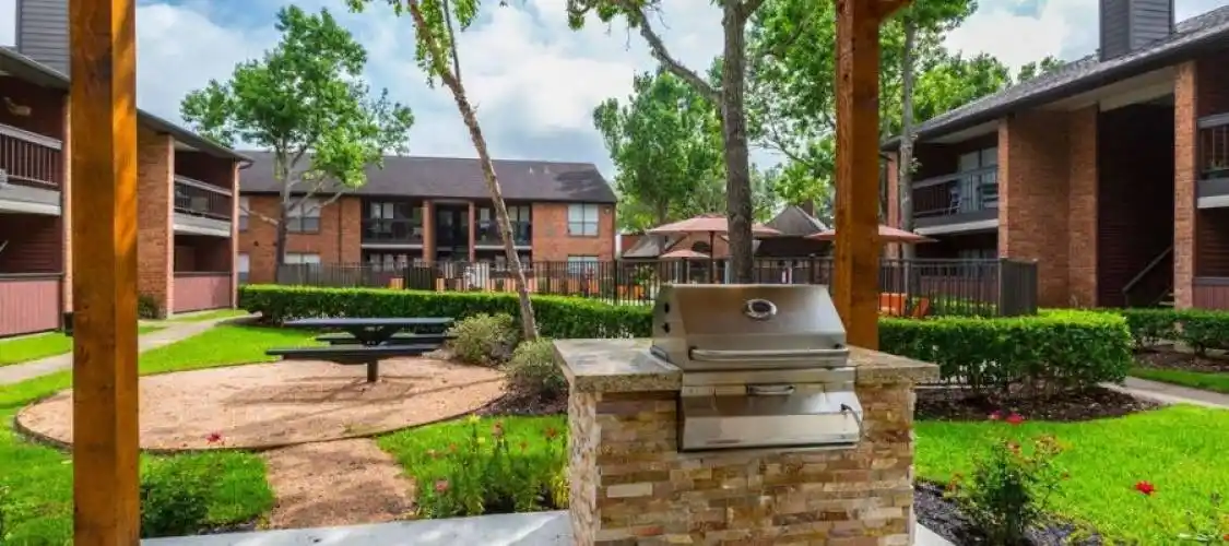 Rental by Apartment Wolf | The Veridian At Bellevue | 695 Pineloch Dr, Webster, TX 77598 | apartmentwolf.com