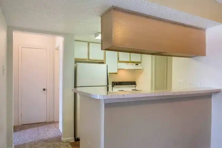 Rental by Apartment Wolf | Baystone | 800 W Nasa Pky, Webster, TX 77598 | apartmentwolf.com