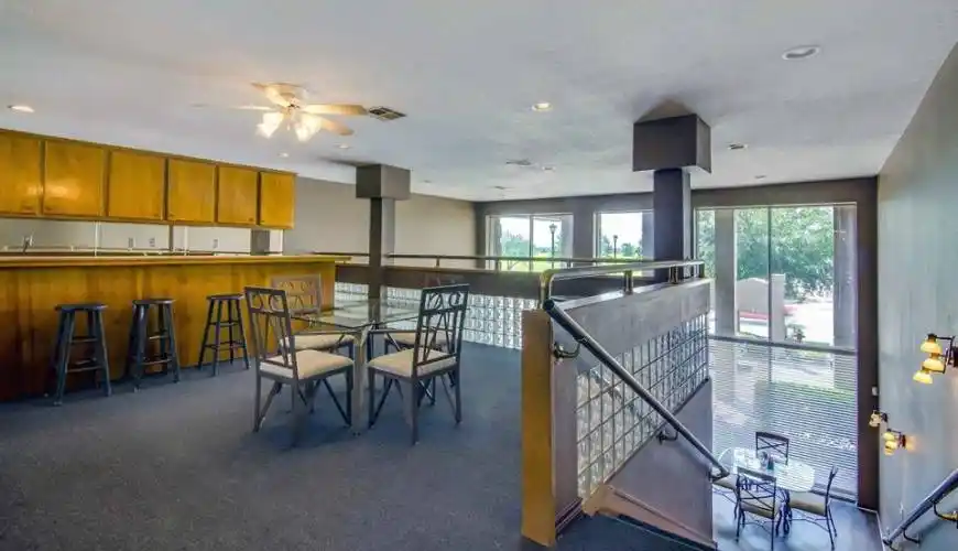 Rental by Apartment Wolf | Baystone | 800 W Nasa Pky, Webster, TX 77598 | apartmentwolf.com