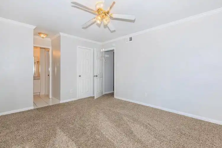 Rental by Apartment Wolf | Barringer Square | 623 Barringer Ln, Webster, TX 77598 | apartmentwolf.com