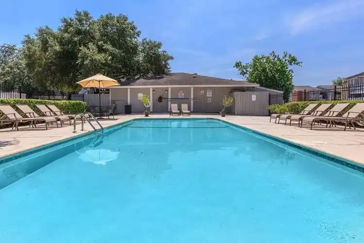 Rental by Apartment Wolf | Barringer Square | 623 Barringer Ln, Webster, TX 77598 | apartmentwolf.com