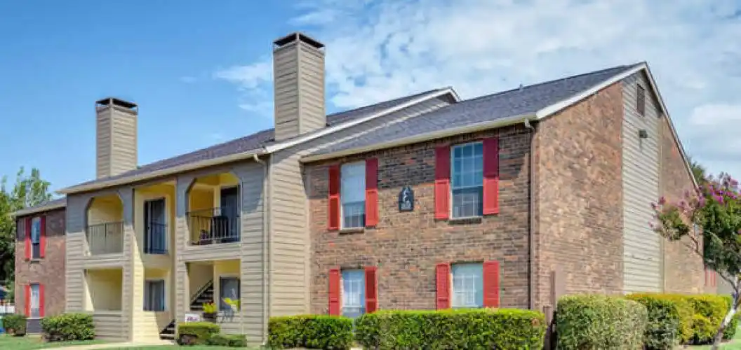 Rental by Apartment Wolf | Villas At Waterchase | 165 N Old Orchard Ln, Lewisville, TX 75067 | apartmentwolf.com