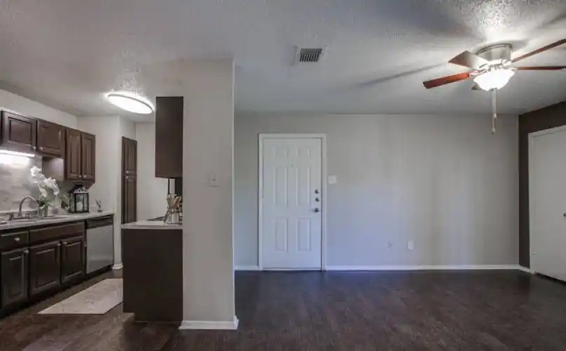 Rental by Apartment Wolf | Arbor Creek | 396 E Southwest Pky, Lewisville, TX 75067 | apartmentwolf.com