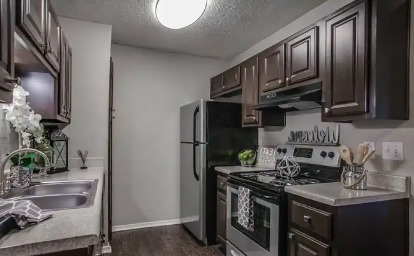 Rental by Apartment Wolf | Arbor Creek | 396 E Southwest Pky, Lewisville, TX 75067 | apartmentwolf.com