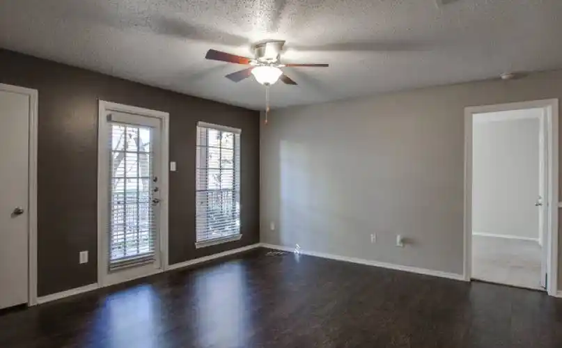 Rental by Apartment Wolf | Arbor Creek | 396 E Southwest Pky, Lewisville, TX 75067 | apartmentwolf.com