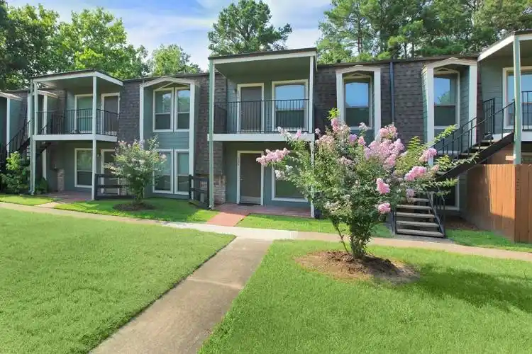 Rental by Apartment Wolf | Reserve at Forest Ridge | 3030 N Frazier St, Conroe, TX 77303 | apartmentwolf.com