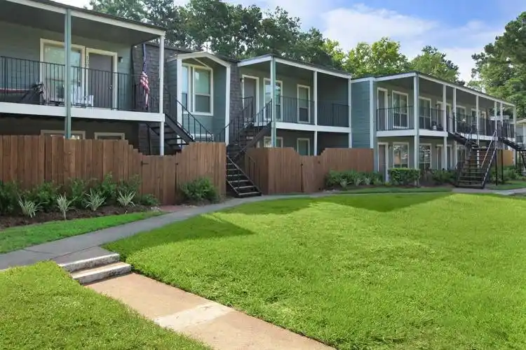 Rental by Apartment Wolf | Reserve at Forest Ridge | 3030 N Frazier St, Conroe, TX 77303 | apartmentwolf.com